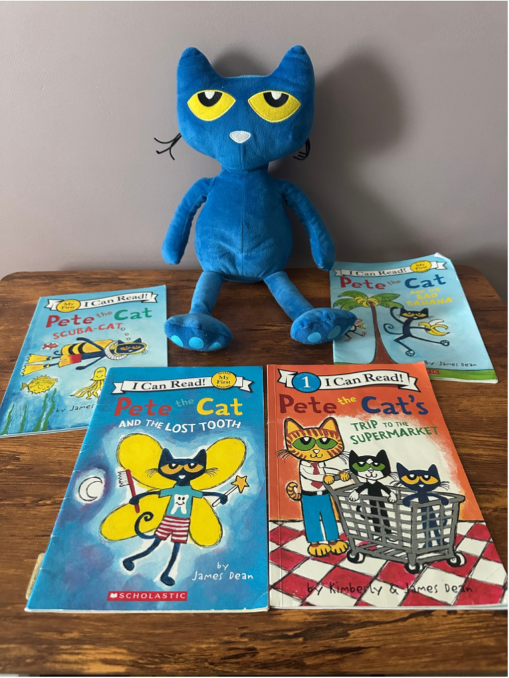 Pete the Cat Plush Toy + 4 I Can Read Books James Dean Scuba Cat Lost Tooth